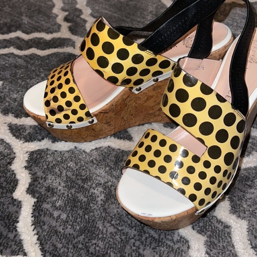 •VERSACE vintage wedges• - Picture 7 of 13